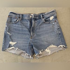 Abercrombie distressed denim 4” High Rise Mom Short s 12